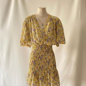 NWOT Boohoo super cute puffy sleeves Mini Dress Yellow and lilac Spring Summer